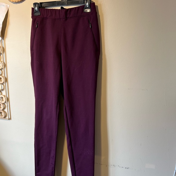 RYU made in Canada polyester/ Lycra burgundy pants… - Picture 4 of 8